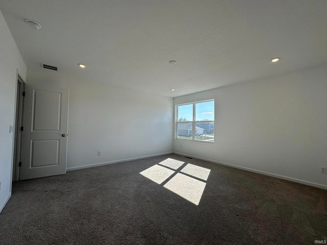 4701 Heathermoor Lane, New Haven, IN 46774