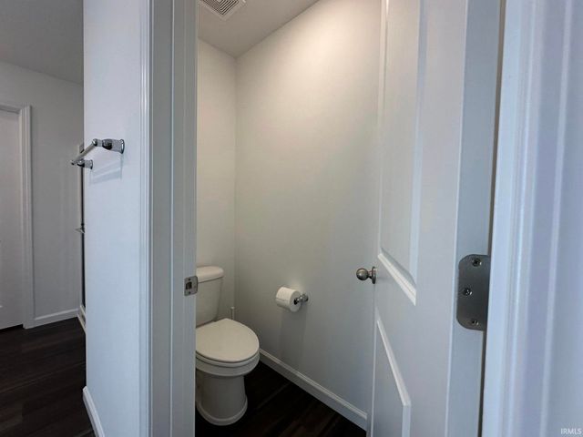 4701 Heathermoor Lane, New Haven, IN 46774