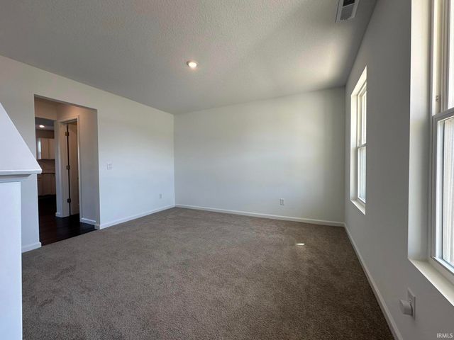 4701 Heathermoor Lane, New Haven, IN 46774