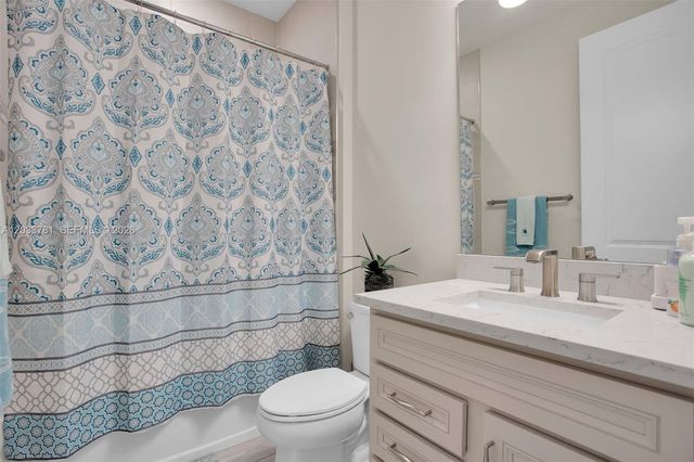 7700 NW 84th Lane, Tamarac, FL 33321