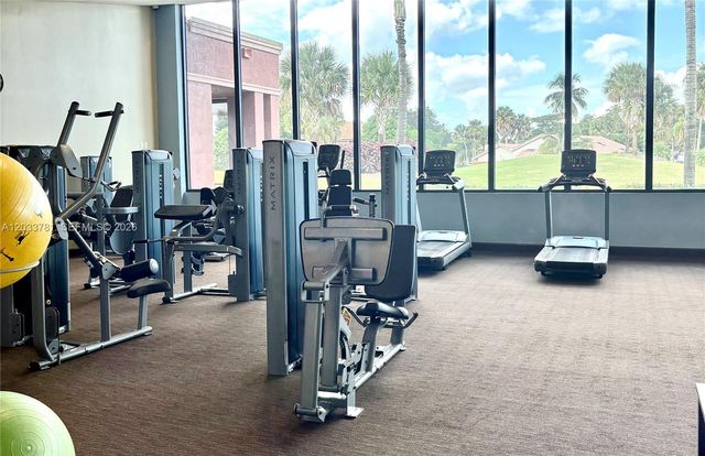 7700 NW 84th Lane, Tamarac, FL 33321