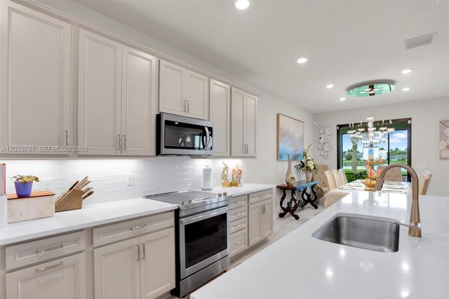 7700 NW 84th Lane, Tamarac, FL 33321