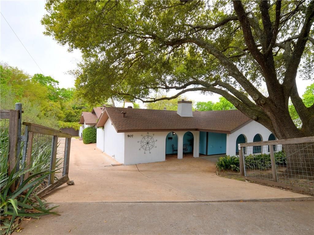 907 E Live Oak ST 1, Austin, TX 78704