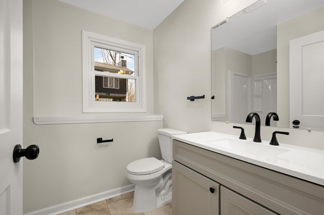 783 Berwood Avenue, Vadnais Heights, MN 55127