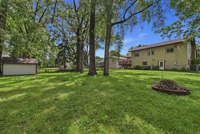 783 Berwood Avenue, Vadnais Heights, MN 55127