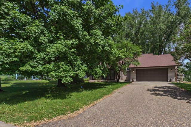 783 Berwood Avenue, Vadnais Heights, MN 55127