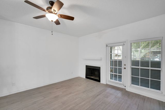 3607 W Northgate Drive 114, Irving, TX 75062