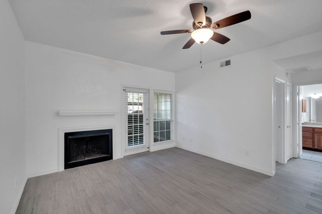 3607 W Northgate Drive 114, Irving, TX 75062
