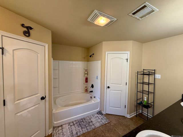 42141 Broadwalk Ave, Hammond, LA 70403