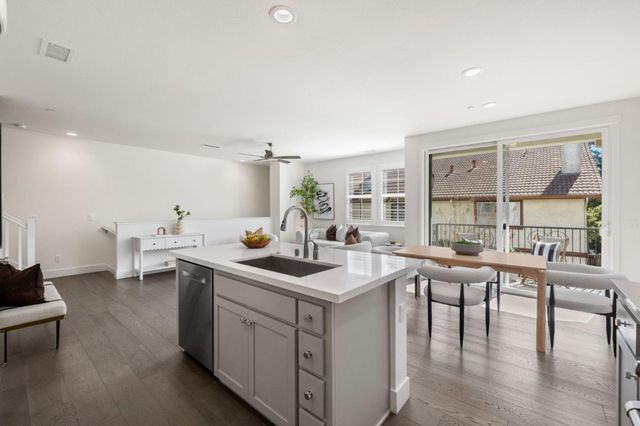 258 Carroll Street 112, Sunnyvale, CA 94086