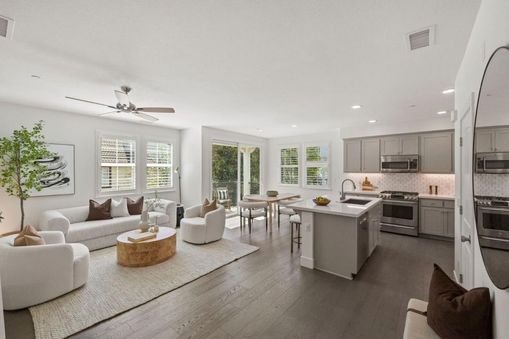 258 Carroll Street 112, Sunnyvale, CA 94086