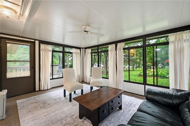 12709 E Silver Lane, Sugar Creek, MO 64050