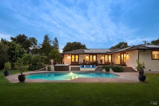 900 W Agua Caliente Rd, Sonoma, CA 95476