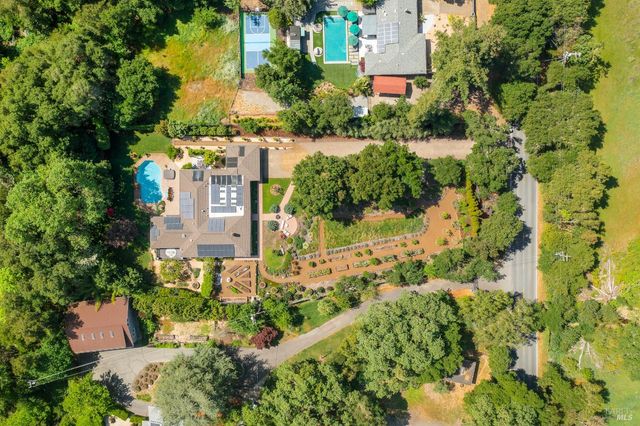 900 W Agua Caliente Rd, Sonoma, CA 95476