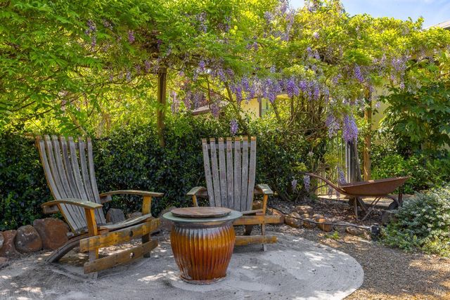 900 W Agua Caliente Rd, Sonoma, CA 95476