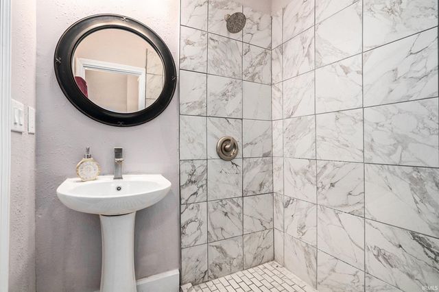 131 E 6Th Street, Mishawaka, IN 46544