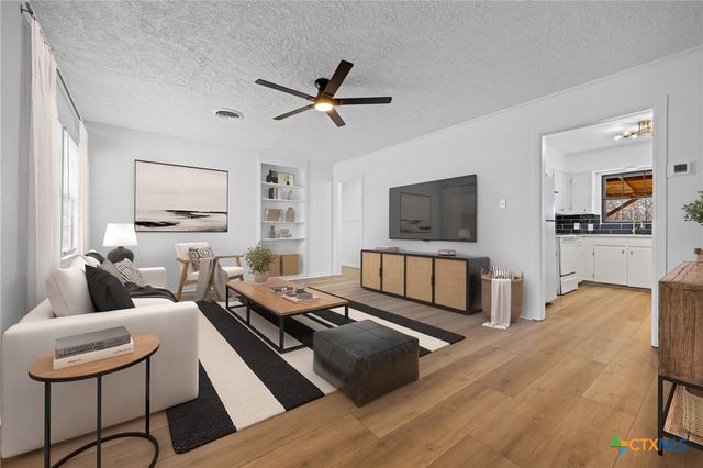 917 Carrie Avenue, Killeen, TX 76541