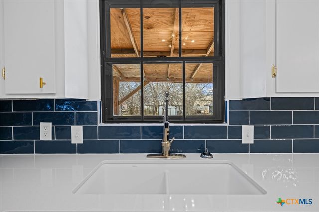 917 Carrie Avenue, Killeen, TX 76541