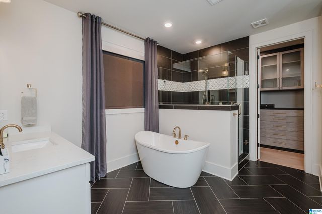 3016 ADLEY CIRCLE, Hoover, AL 35244