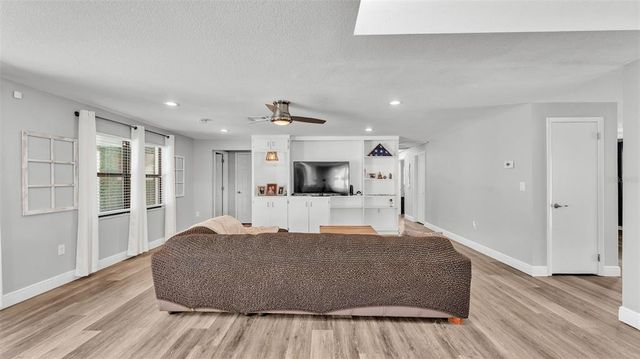 1433 ELLISON LANE, Lakeland, FL 33801