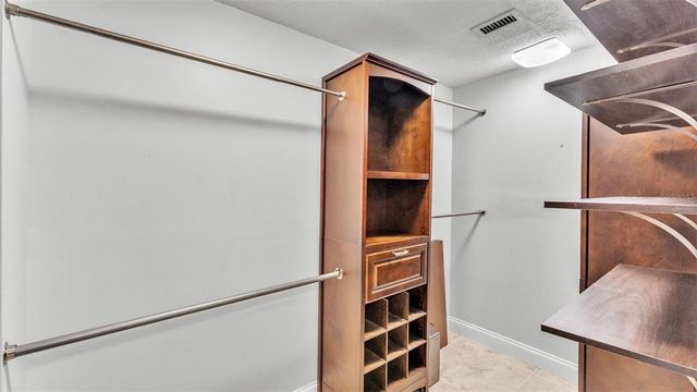 1433 ELLISON LANE, Lakeland, FL 33801