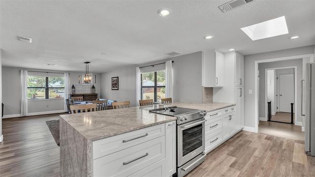 1433 ELLISON LANE, Lakeland, FL 33801