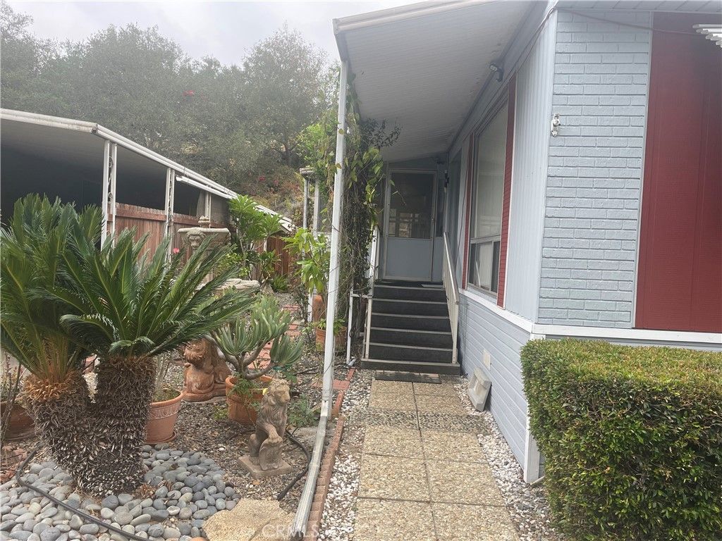 4747 Oak Crest Street 103, Fallbrook, CA 92028 — exterior