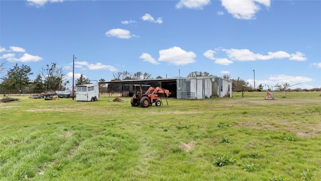 5156 County Road 3211, Lone Oak, TX 75453