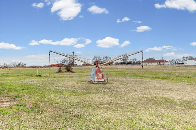 5156 County Road 3211, Lone Oak, TX 75453