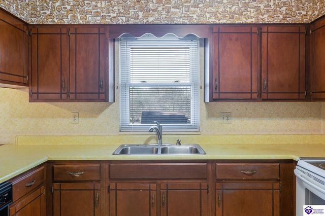 3540 Deckard School Road, Radcliff, KY 40160