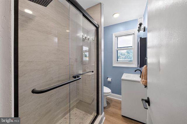 908 E 16TH ST, Chester, PA 19013