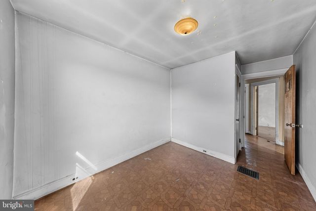 908 E 16TH ST, Chester, PA 19013