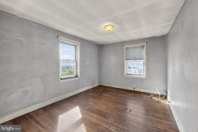 908 E 16TH ST, Chester, PA 19013