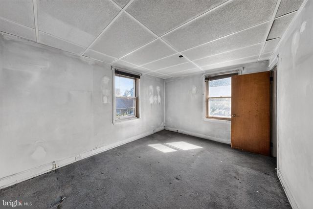 908 E 16TH ST, Chester, PA 19013