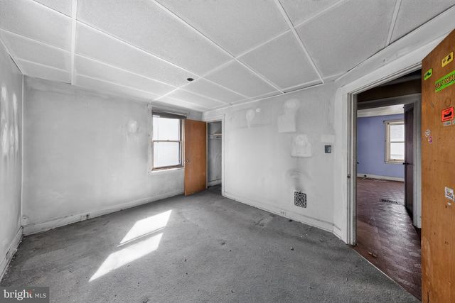 908 E 16TH ST, Chester, PA 19013