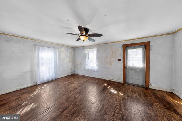 908 E 16TH ST, Chester, PA 19013