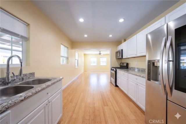 8017 Noble, Panorama City, CA 91402