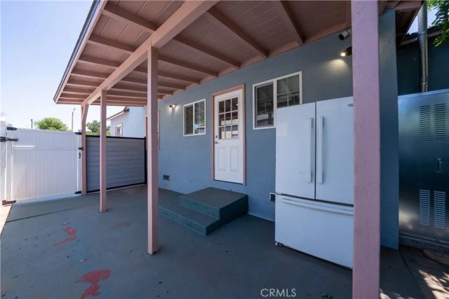 8017 Noble, Panorama City, CA 91402