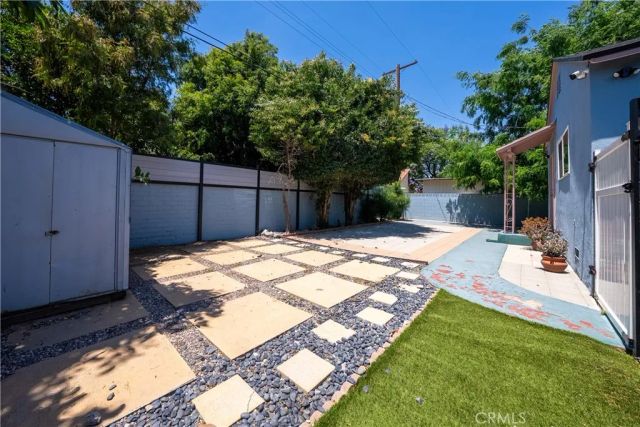 8017 Noble, Panorama City, CA 91402