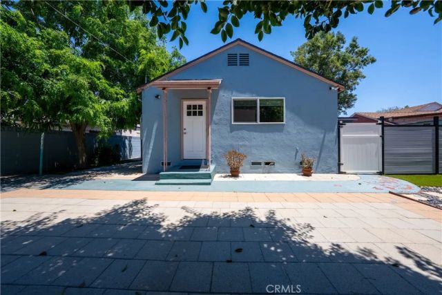 8017 Noble, Panorama City, CA 91402