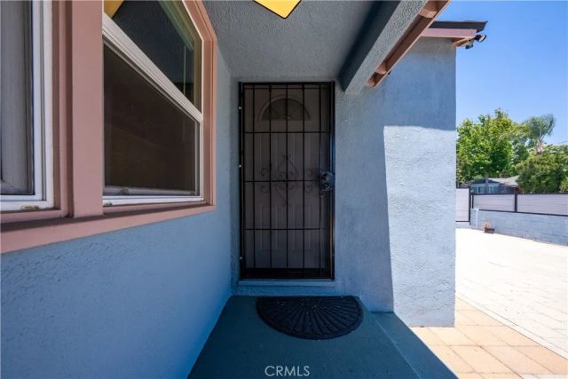 8017 Noble, Panorama City, CA 91402