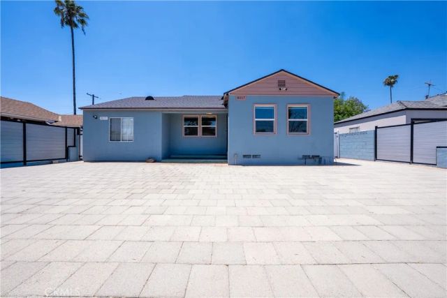 8017 Noble, Panorama City, CA 91402