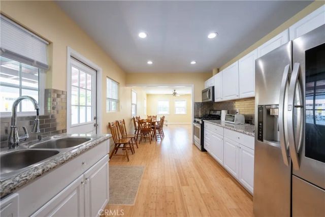 8017 Noble, Panorama City, CA 91402