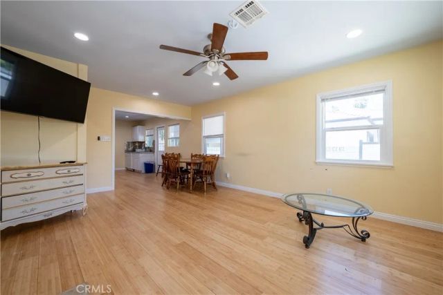 8017 Noble, Panorama City, CA 91402