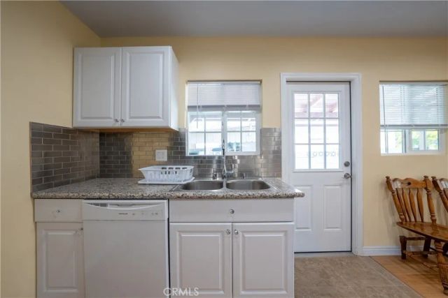 8017 Noble, Panorama City, CA 91402