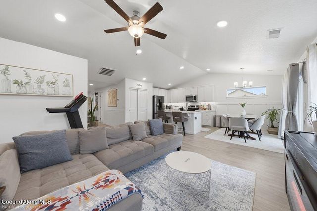 1447 N Mongeau ST, Post Falls, ID 83854