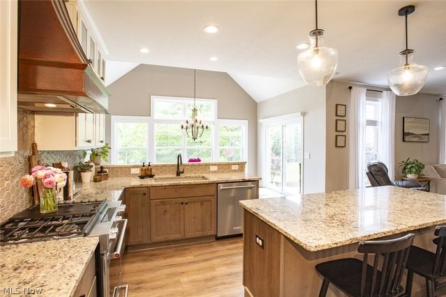 4055 Deer Lake Drive, Medina, OH 44256