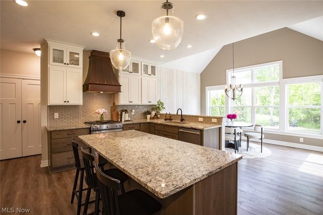 4055 Deer Lake Drive, Medina, OH 44256