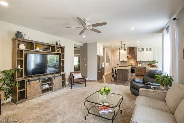 4055 Deer Lake Drive, Medina, OH 44256