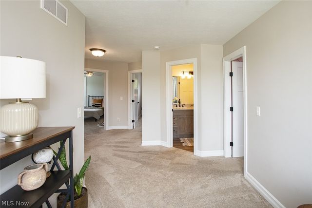 4055 Deer Lake Drive, Medina, OH 44256